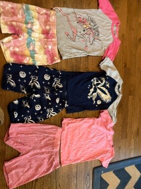 Kids Pink and Gray Unicorn Raglan Pajama Set - Brand Not Specified